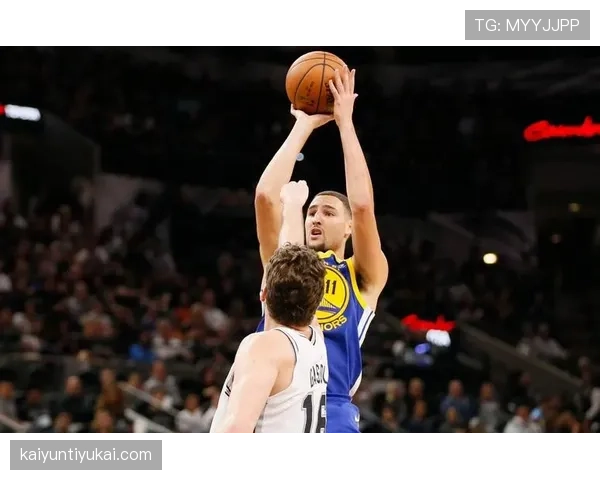 克莱·汤普森无球掩护提升三分效率 拉开勇士进攻空间