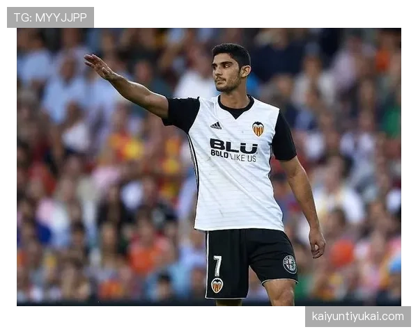 瓦伦西亚财政危机持续发酵，长期影响在球队本赛季表现中逐步体现