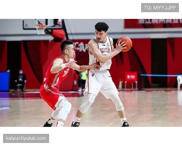 进攻犯规判罚核心：身体接触、优势与犯规意图