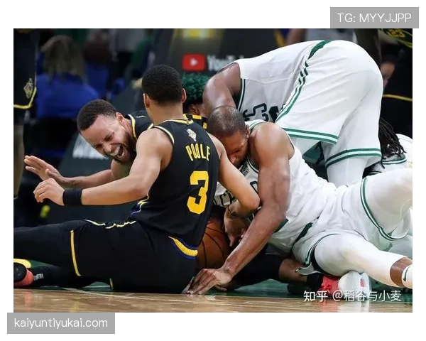 详解三秒区规则国际与NBA差异，篮球迷必须了解的裁判判罚标准